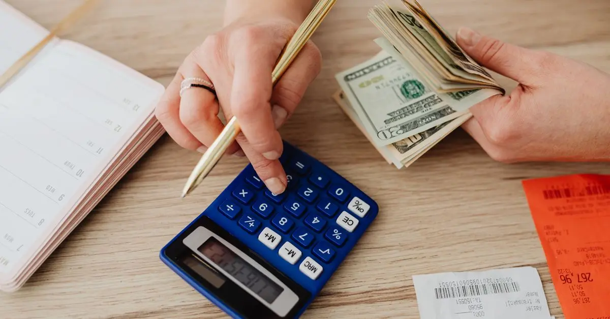 10 astuces pratiques pour économiser facilement chaque mois