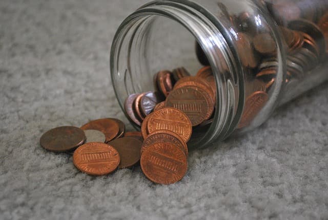 Comment économiser facilement avec des défis financiers mensuels